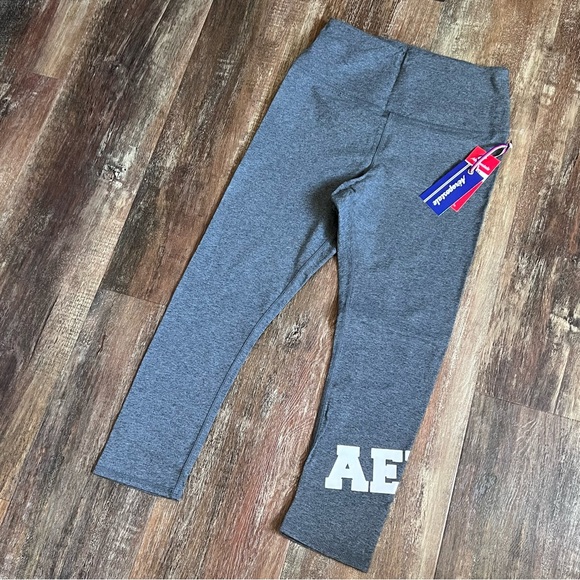 Aéropostale Workout Capris - Picture 2 of 7